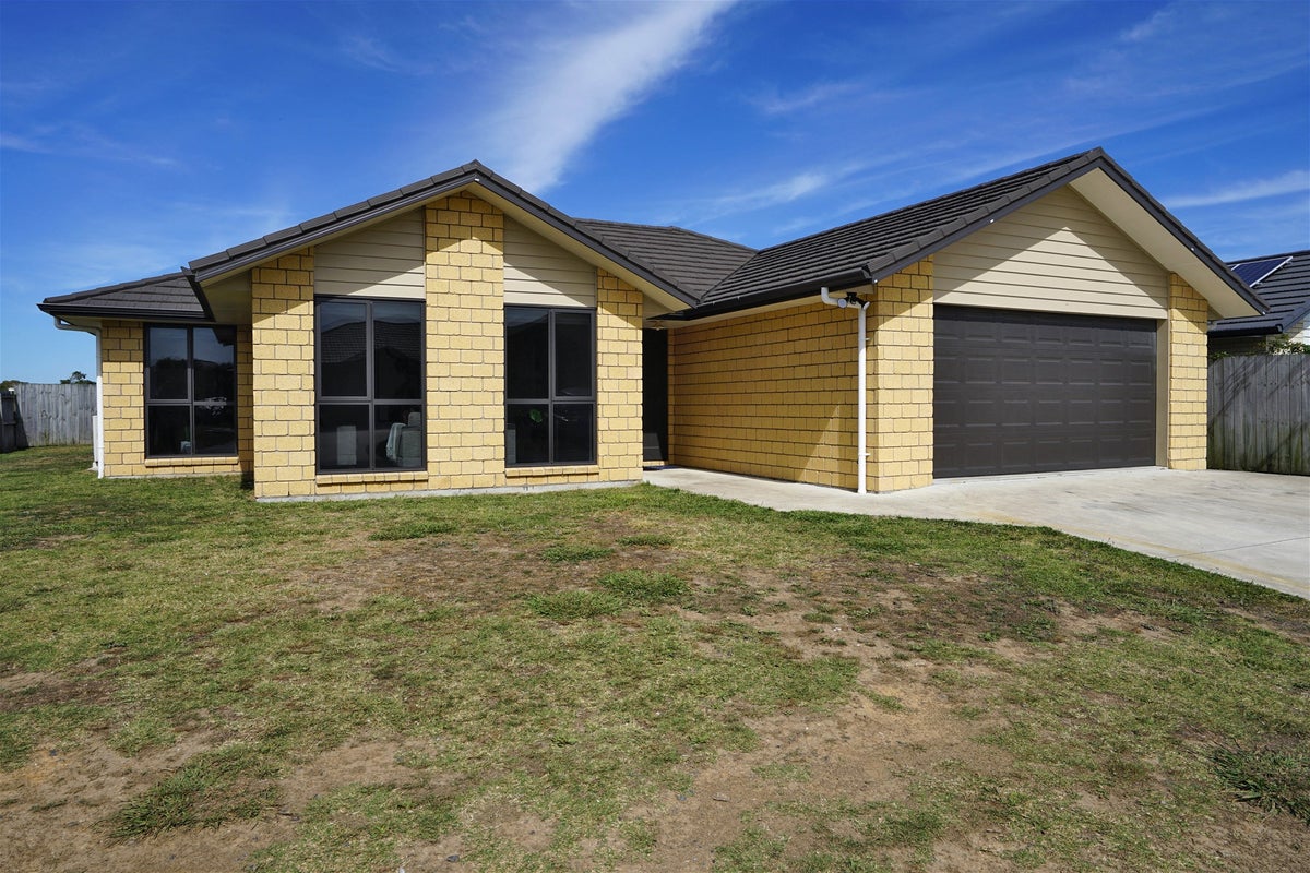 28 Kawariki Drive, Baverstock, Hamilton - Carousel 16