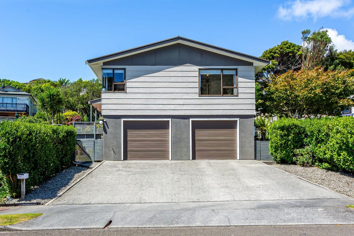 61 Albatross Close, Whitby, Porirua - Carousel 35