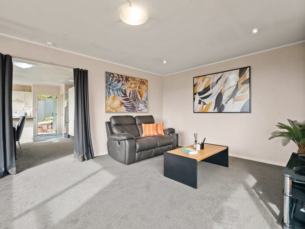 71 Grosvenor Street, Kensington, Dunedin - Carousel 2
