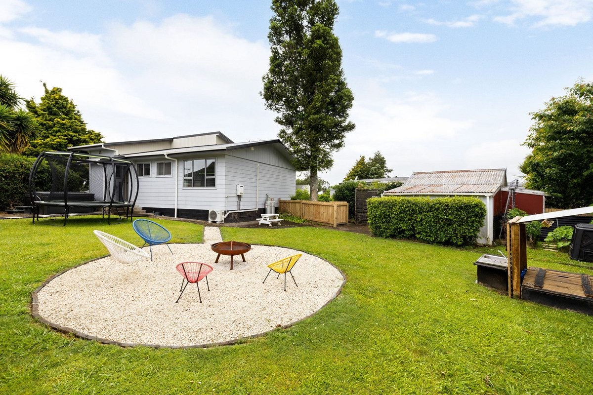 36 Raleigh Street, Leamington, Cambridge - Carousel 2