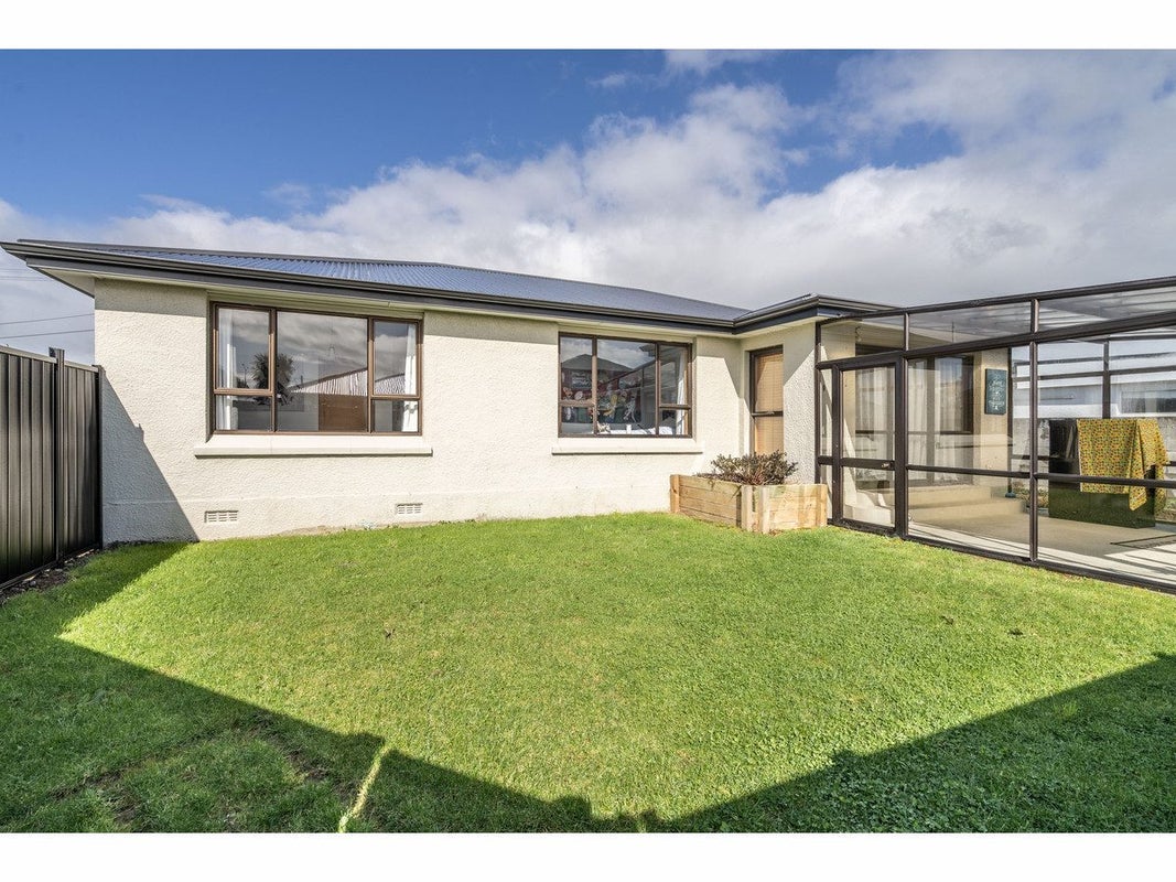 32A Holloway Street, Waikiwi, Invercargill - Carousel 1