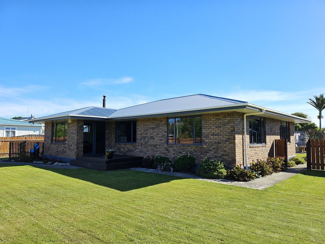 432 Main South Road, Paroa, Greymouth - Carousel 1