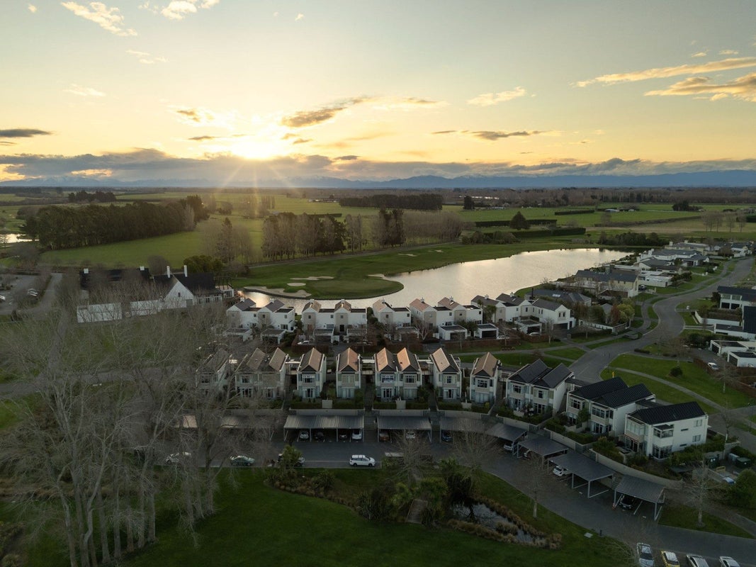 5/6 Harts Creek Lane, Northwood, Christchurch - Carousel 19