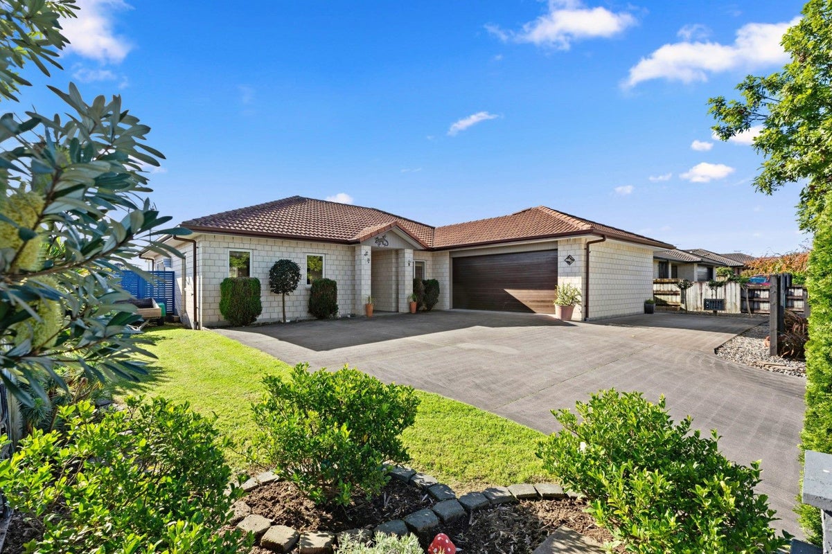 9 Bellbird Rise, Pyes Pa, Tauranga - Carousel 1