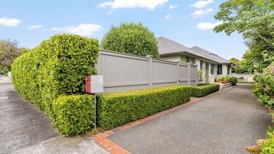11 Chilton Grove, Hutt Central, Lower Hutt - Carousel 1