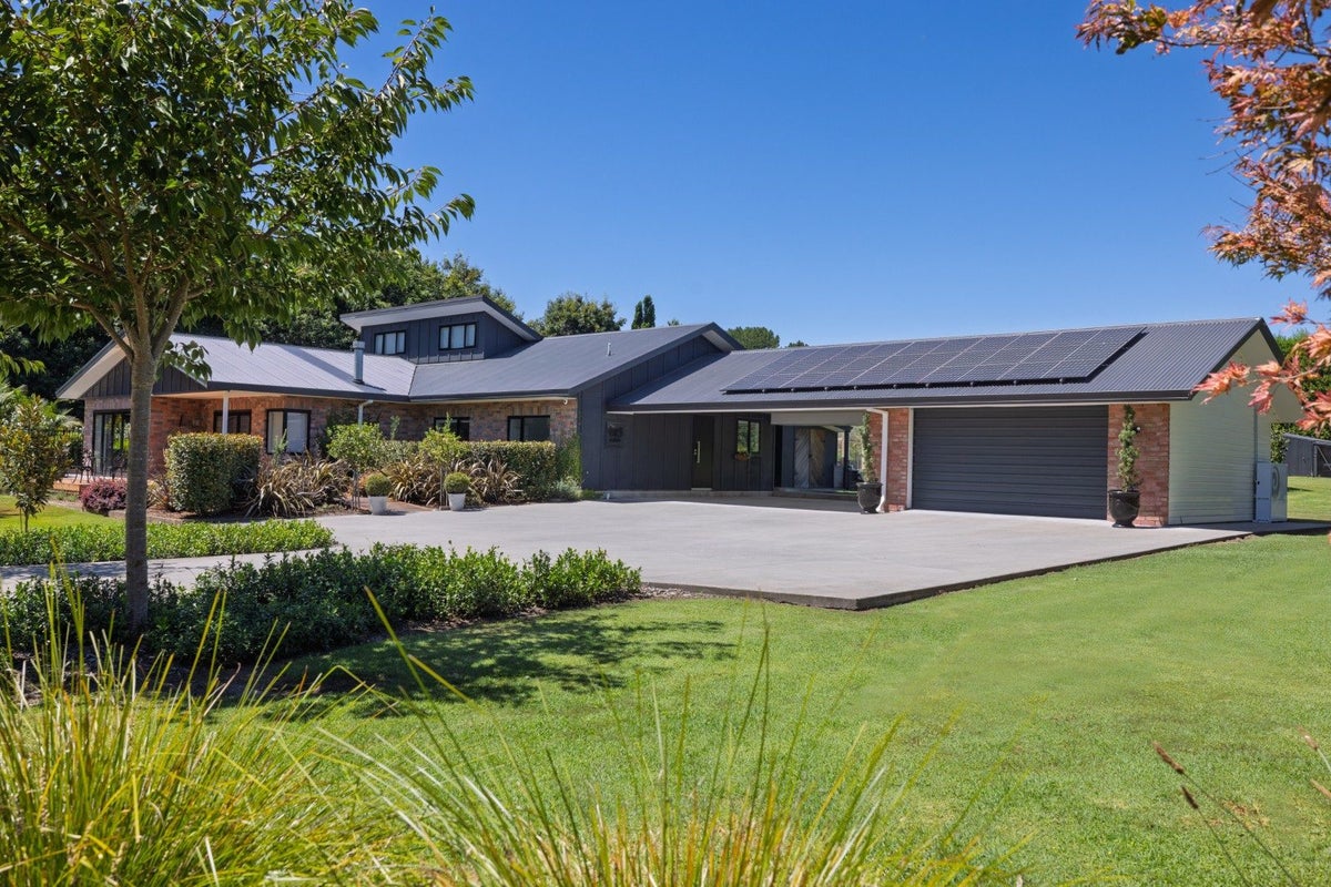 28 Melville Road, Omanawa, Tauranga - Carousel 2