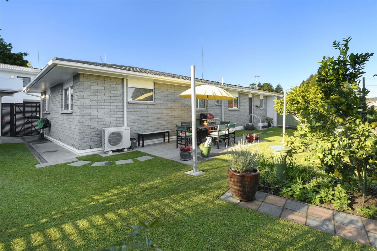 27B Roys Road, Parkvale, Tauranga - Carousel 1