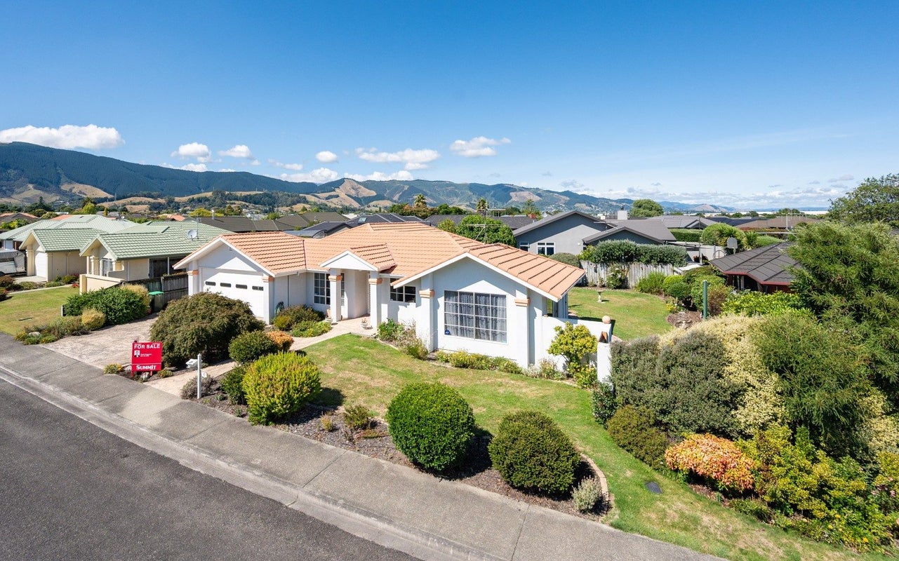 5 Rosaline Frank Street, Stoke, Nelson - Carousel 1