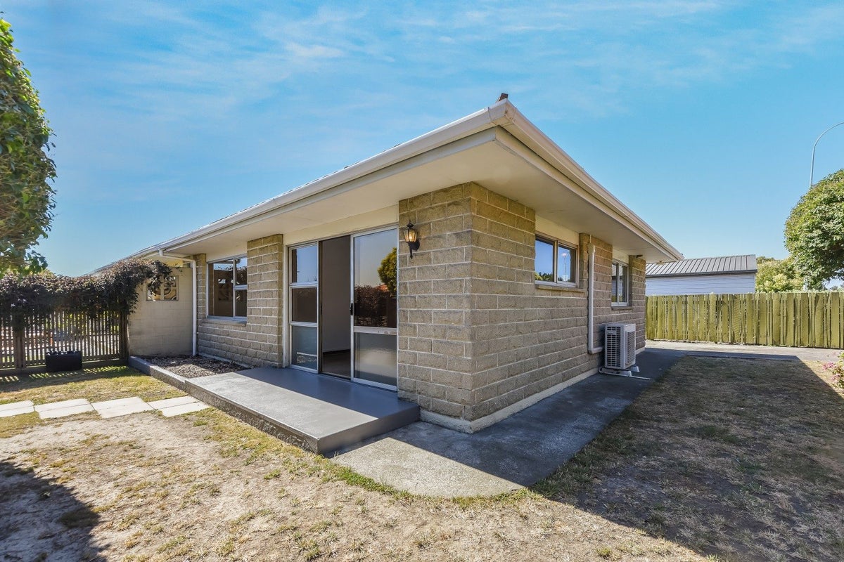 4/11 Rui Street, Tahunanui, Nelson - Carousel 1