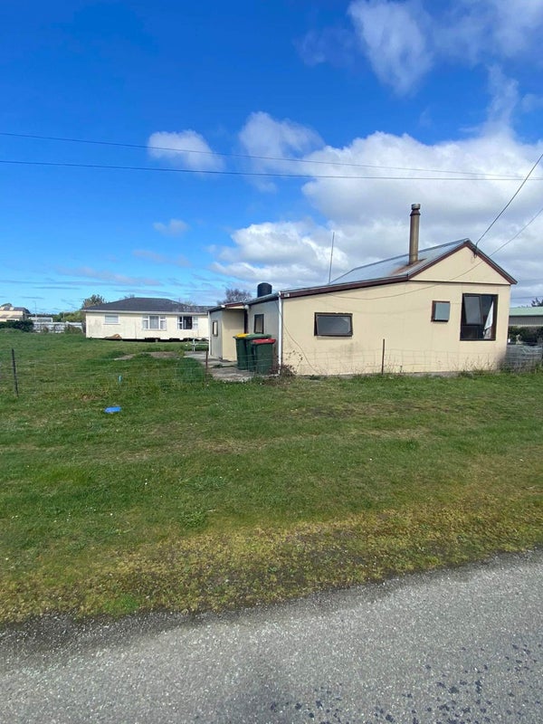 15 Redcliff Road, Glenavy, Waimate - Carousel 1