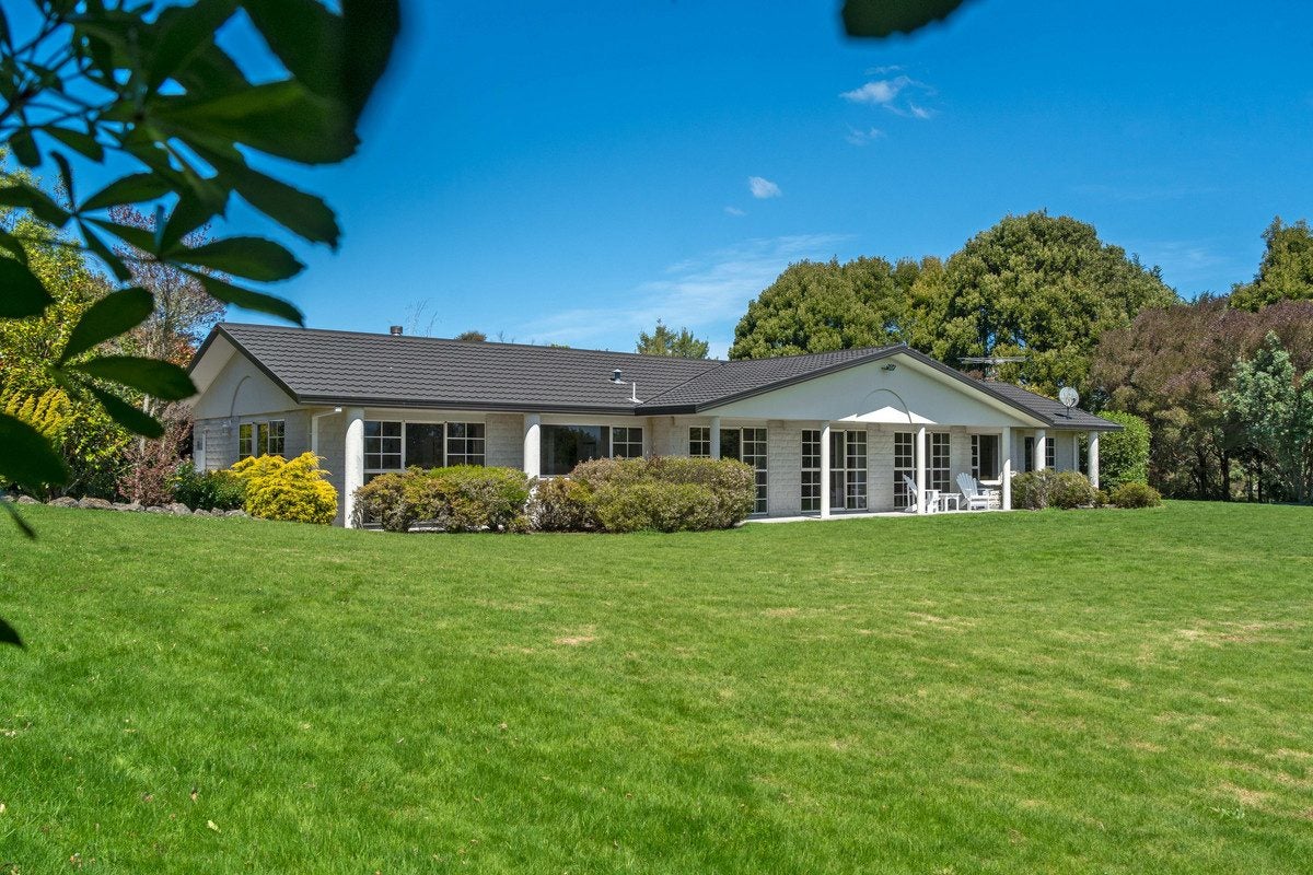 28 Milford Downs, Lansdowne, Masterton - Carousel 2