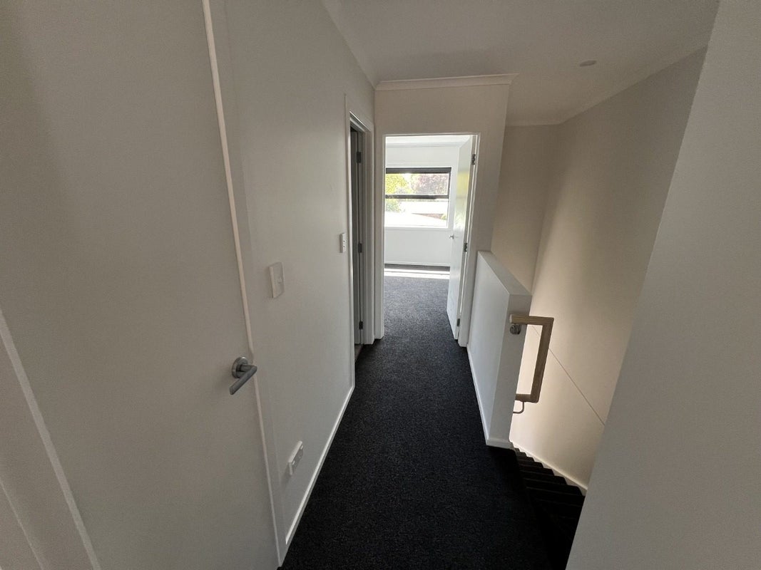 2/89 Albert Street, Hamilton East, Hamilton - Carousel 14