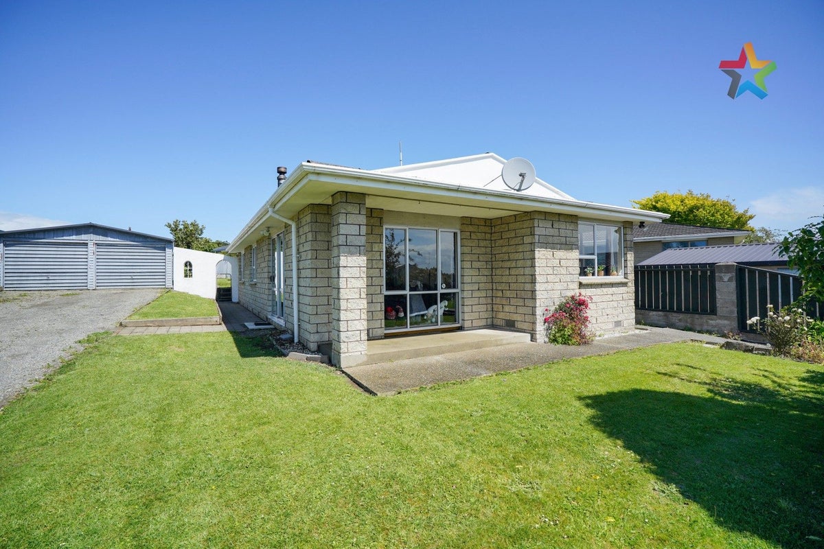 7 Skye Street, Heidelberg, Invercargill - Carousel 1