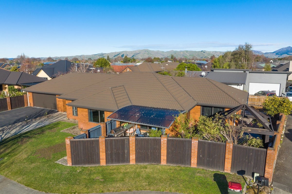 3 Maple Close, Springlands, Blenheim - Carousel 1