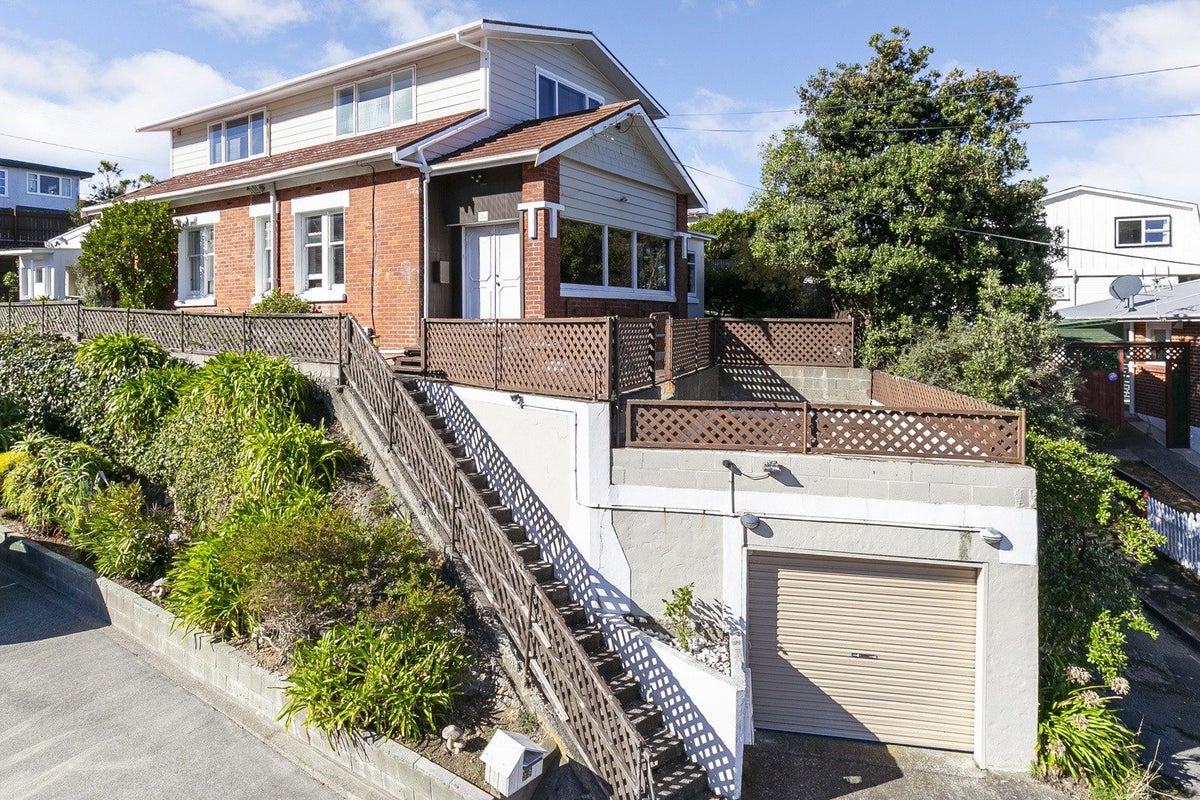 36 Revans Street, Miramar, Wellington - Carousel 1