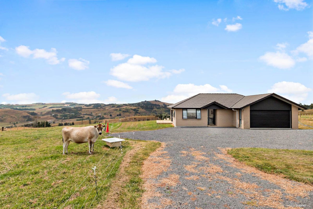 317 Onewhero-Tuakau Bridge Road, Tuakau - Carousel 2