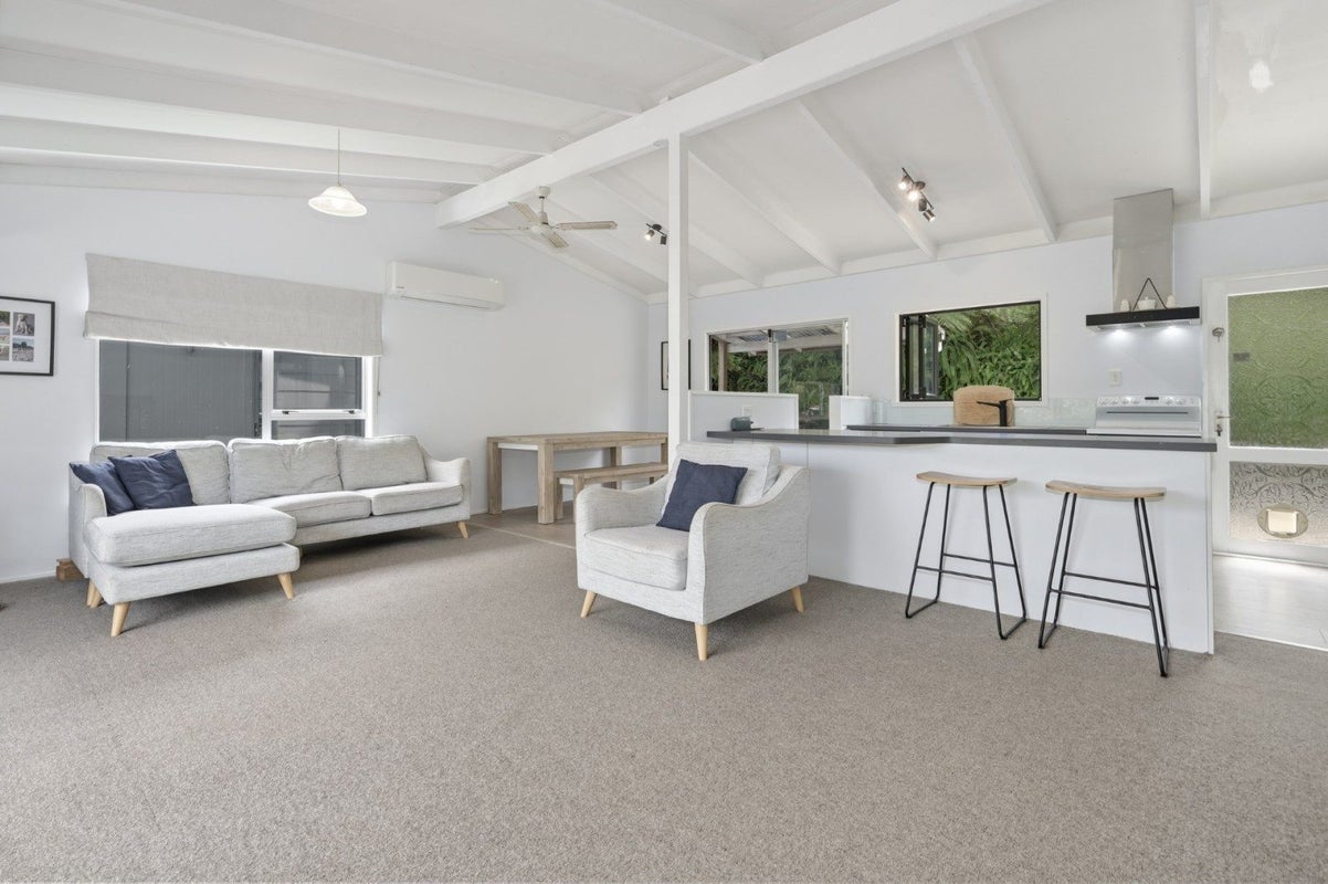 21 Chester Street, Judea, Tauranga - Carousel 2