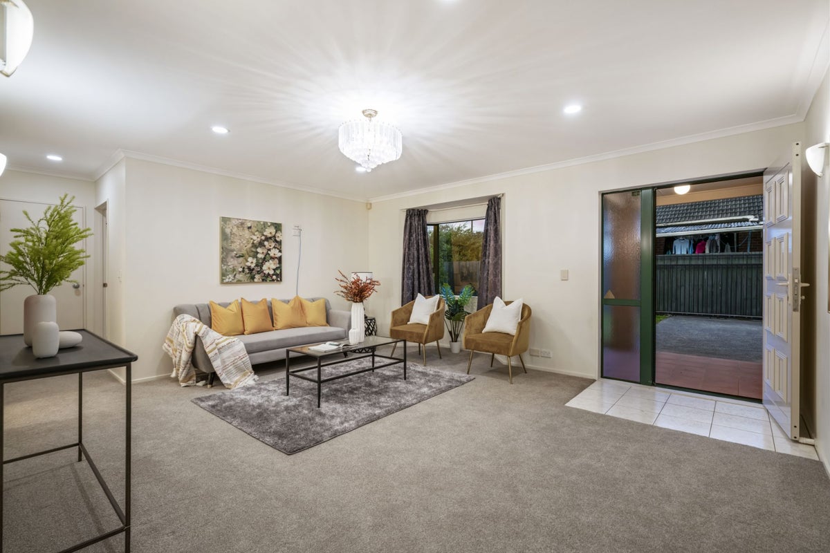 9A Somerset Road, Mount Roskill, Auckland - Carousel 2