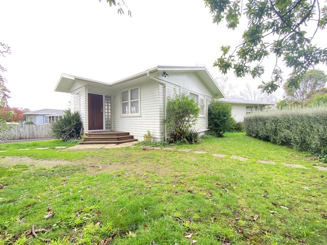 1 Cotton Place, Opaheke, Papakura - Carousel 2