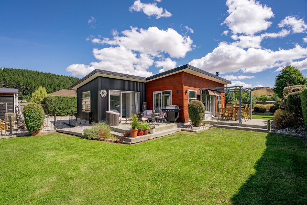 7 Alice Burn Drive, Cromwell - Carousel 1