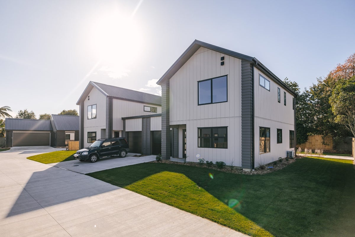 4 Cypress Grove, Paraparaumu, Paraparaumu - Carousel 2