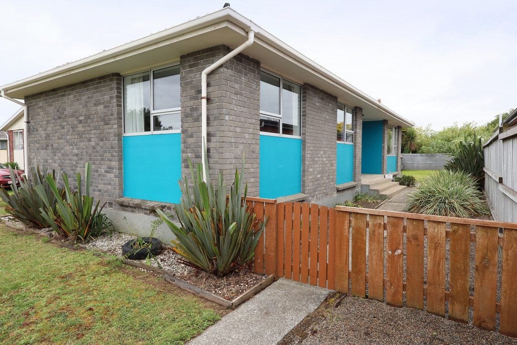 41 Ottrey Street, Clifton, Invercargill - Carousel 1