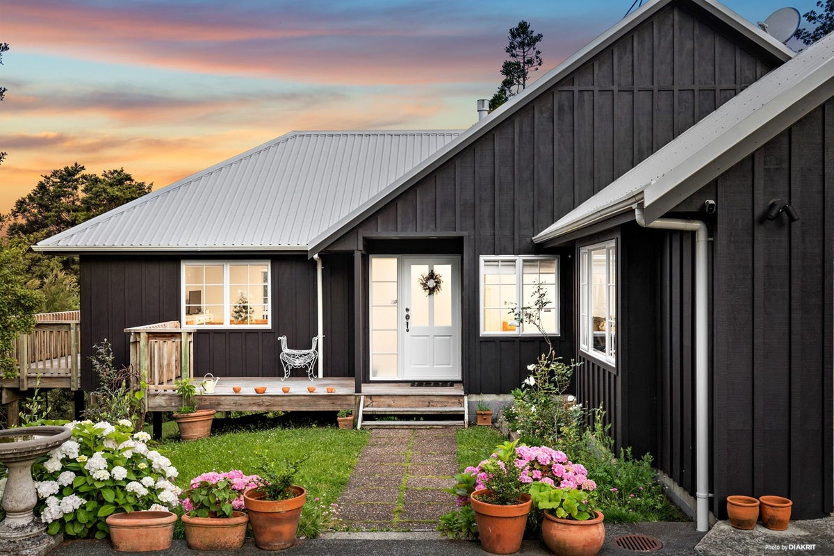 25 Hobson Road, Lucas Heights, Auckland - Carousel 31