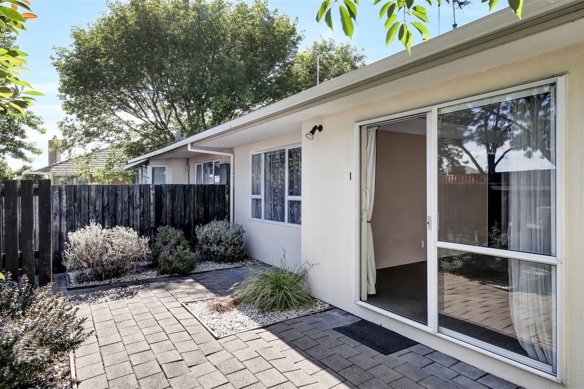 1/60 Somerset Crescent, Spreydon, Christchurch - Carousel 1