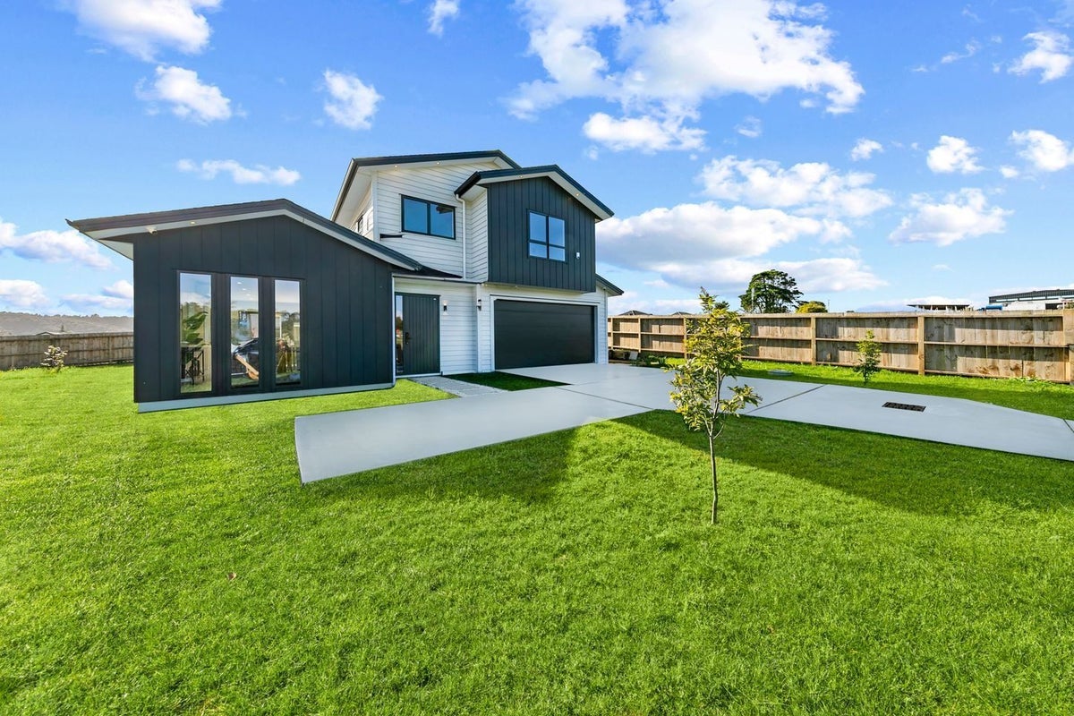 63 Mcindoe Road, Kumeu - Carousel 2