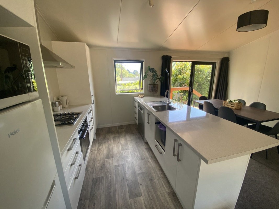 18A Norana Road, Maoribank, Upper Hutt - Carousel 2