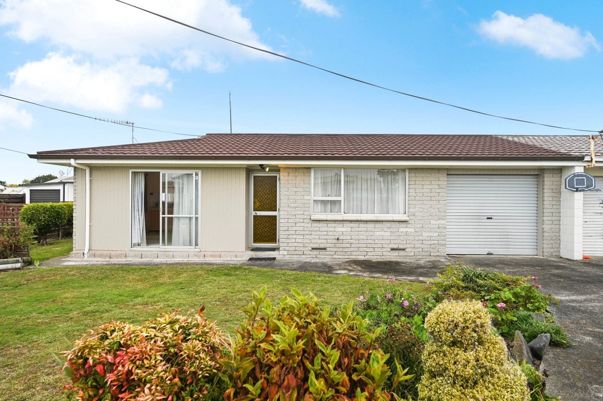 22C Breckons Avenue, Nawton, Hamilton - Carousel 1
