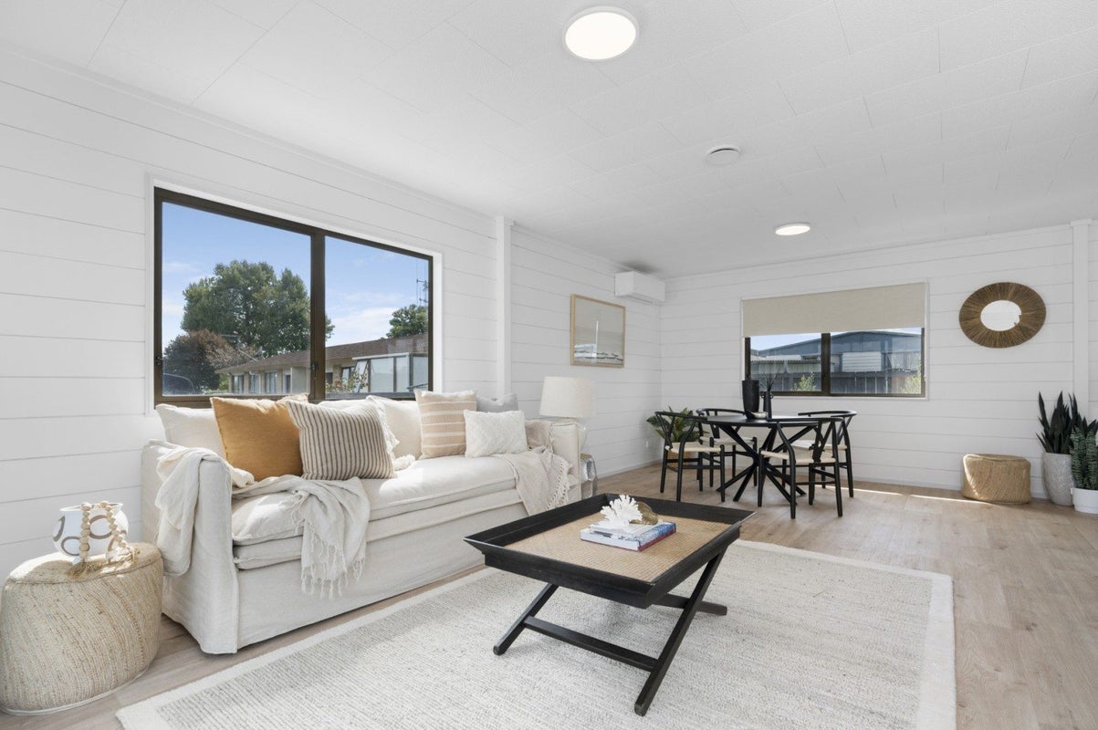 56B Hynds Road, Gate Pa, Tauranga - Carousel 1