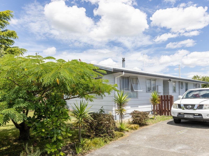 56 Columbus Crescent, Flaxmere, Hastings - Carousel 2