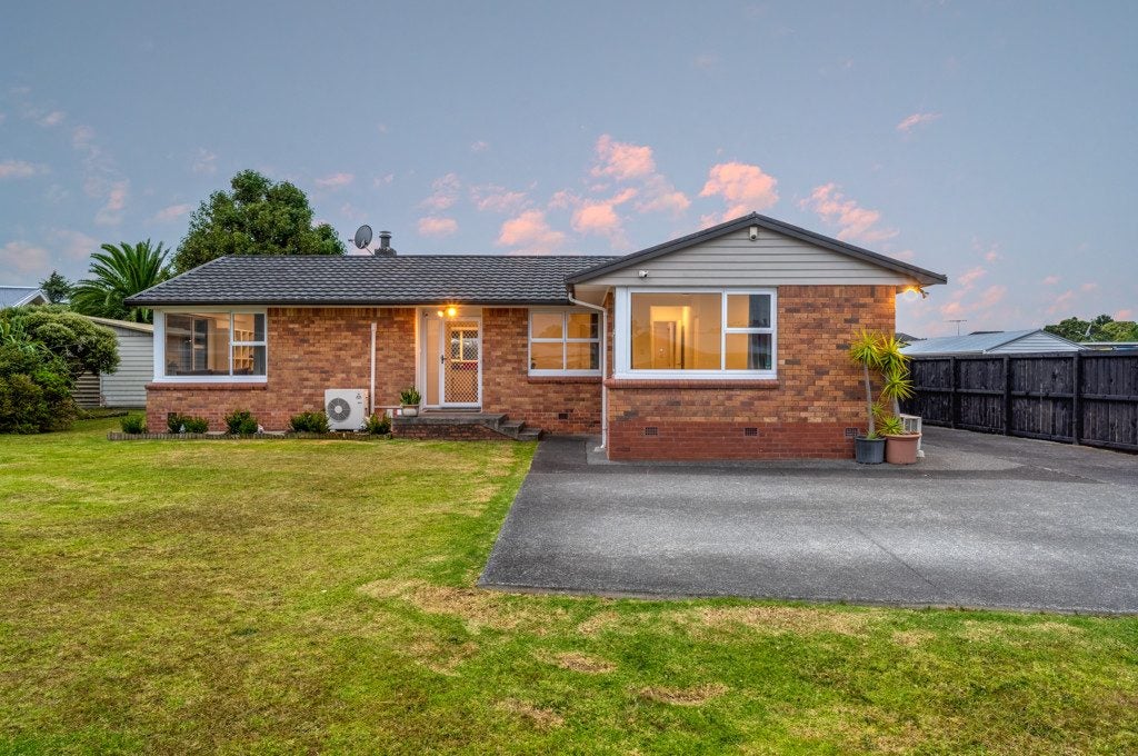 14 Holden Place, Manukau, Auckland - Carousel 2