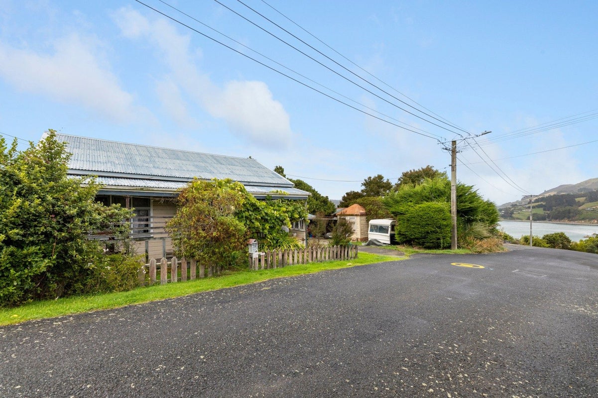 19 Downes Road, Roseneath, Port Chalmers - Carousel 1