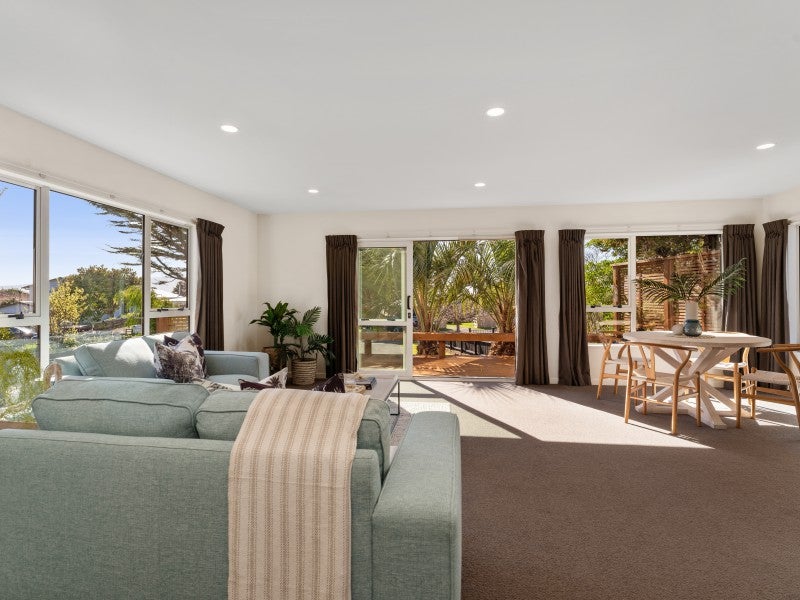 16 Callender Terrace, Paraparaumu Beach, Paraparaumu - Carousel 2