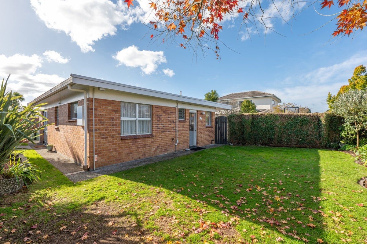 15 Carnot Street, Glenholme, Rotorua - Carousel 2