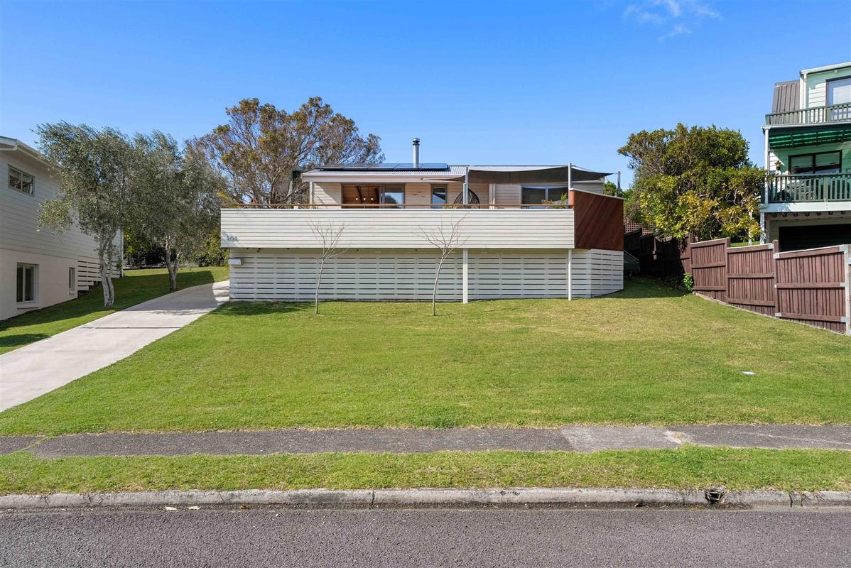 206 Onemana Drive, Whangamata - Carousel 2