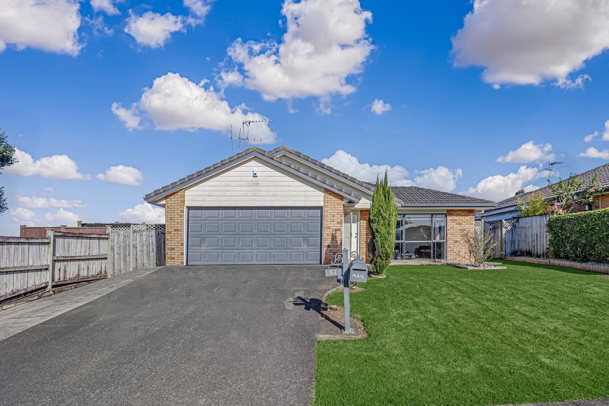 52 Magic Way, Randwick Park, Auckland - Carousel 1