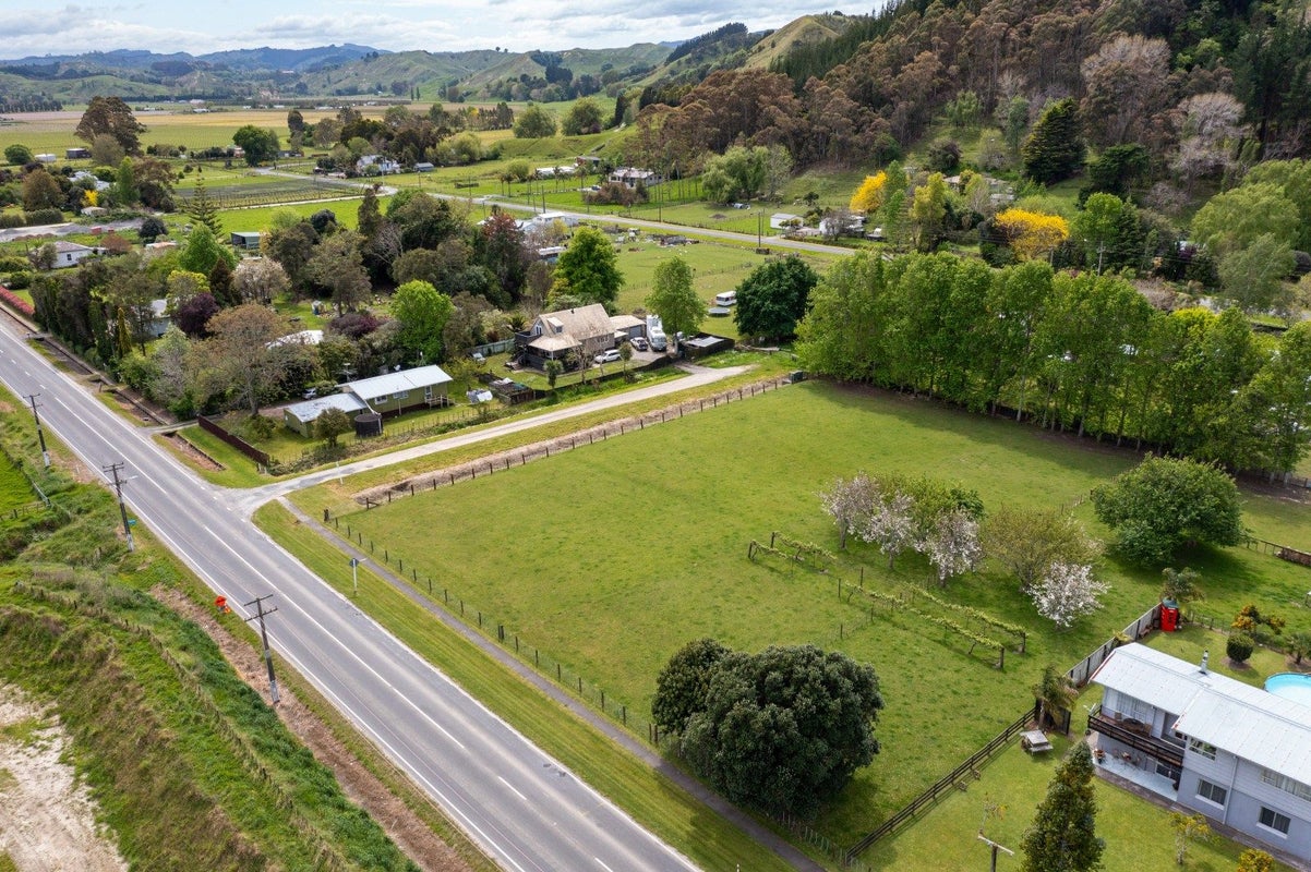 2 Fraser Street, Ormond, Gisborne - Carousel 2