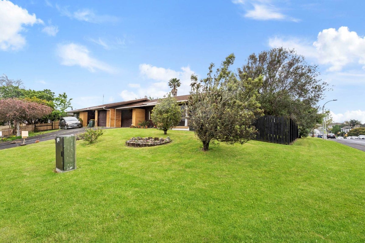 1B Lorelei Place, Opaheke, Papakura - Carousel 28