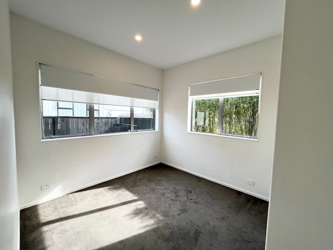 1 Heri Lane, Westgate, Auckland - Carousel 10