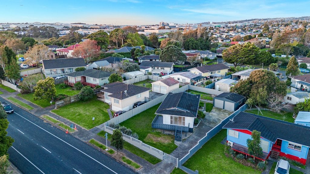 68 Finlayson Avenue, Clendon Park, Auckland - Carousel 23