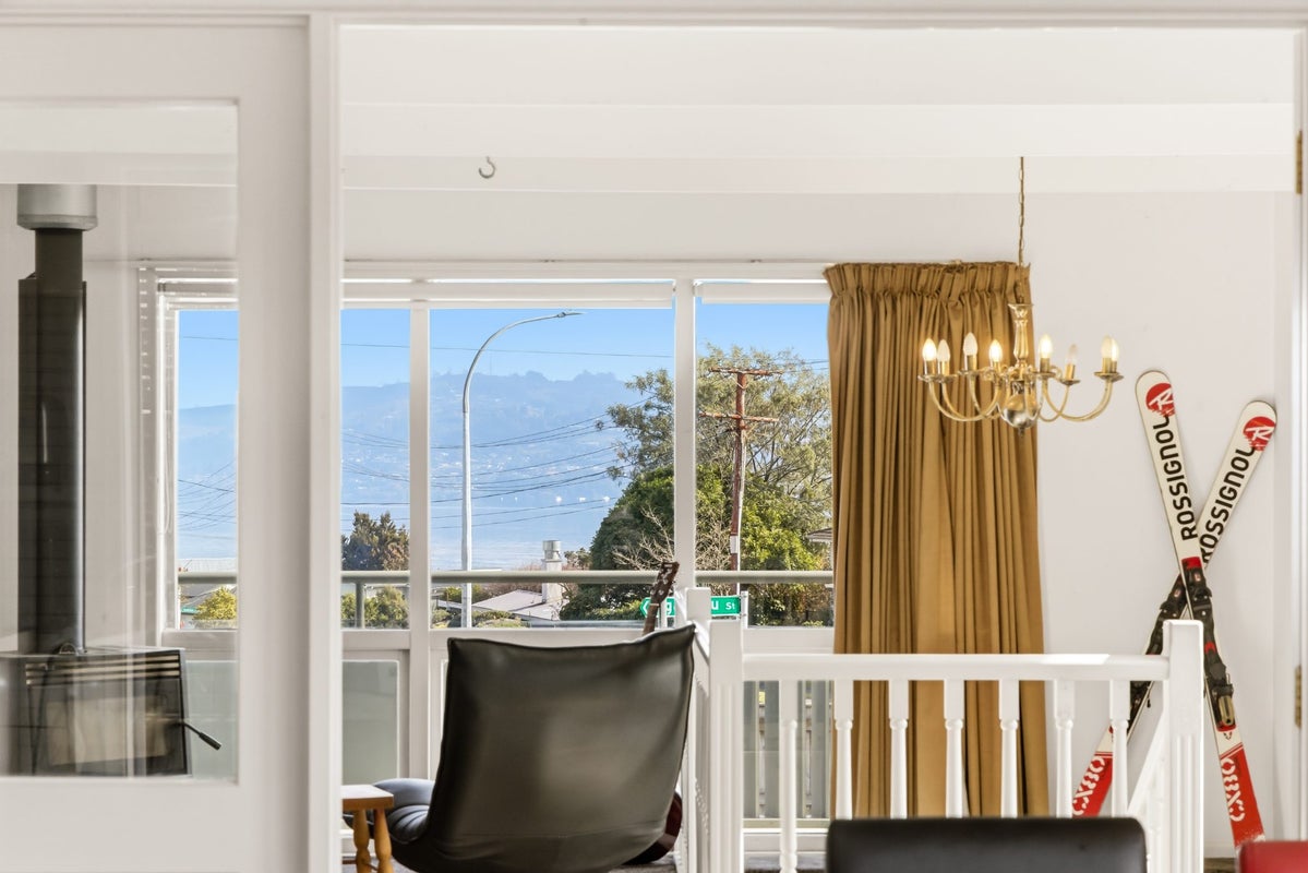 42 Ngamotu Road, Hilltop, Taupo - Carousel 1