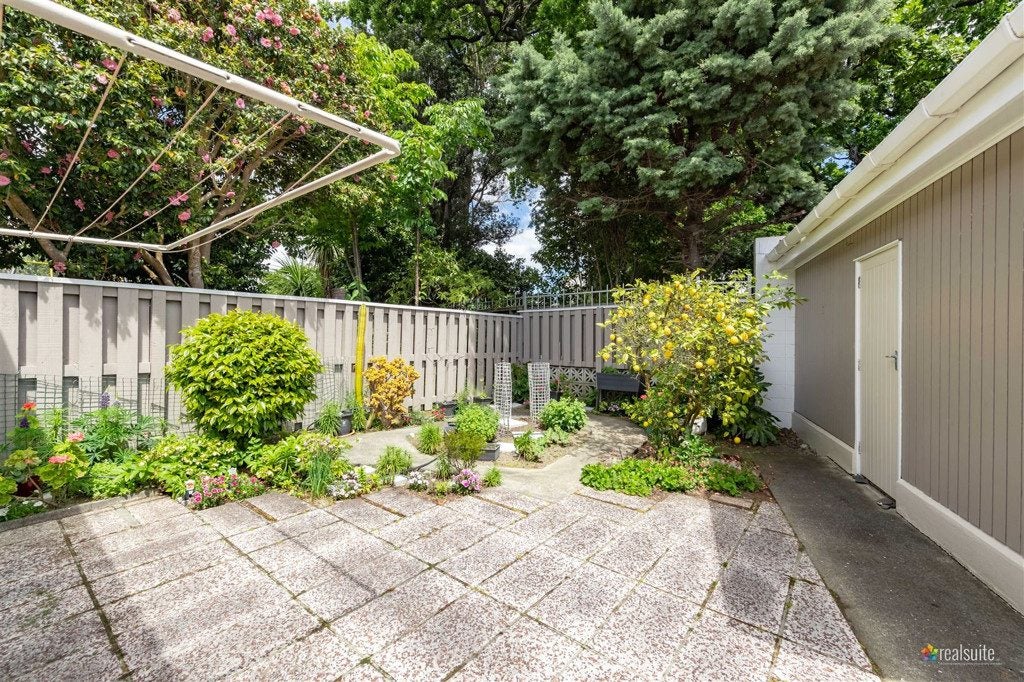 43 Wai-Iti Crescent, Woburn, Lower Hutt - Carousel 29