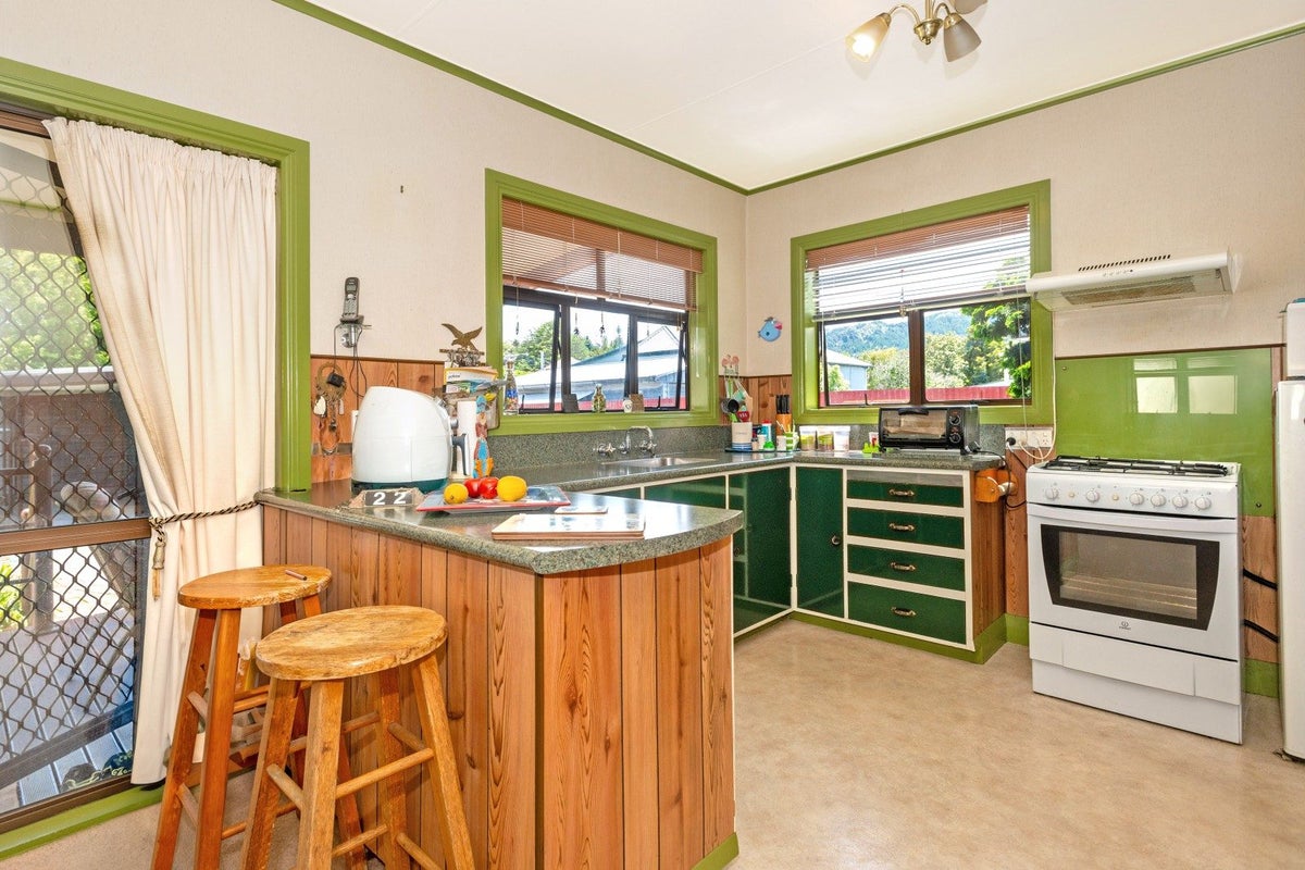 22 Mangapapa Road, Mangapapa, Gisborne - Carousel 2