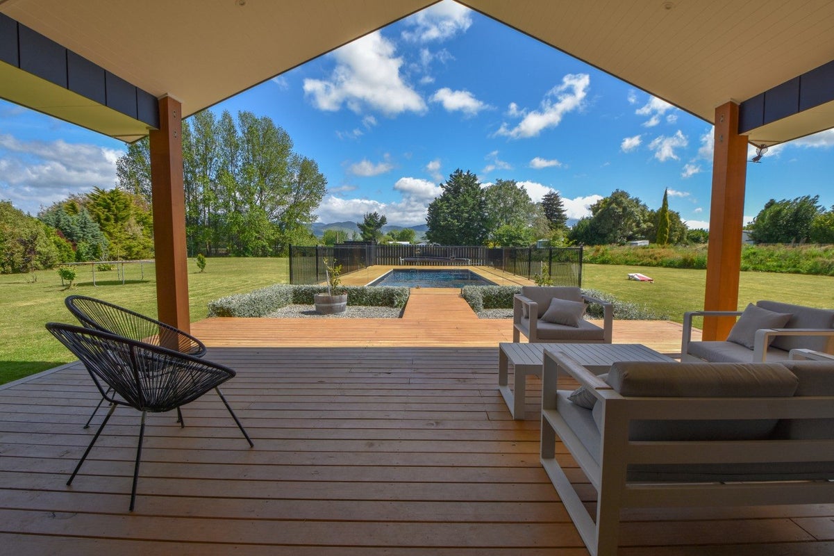11 Rexwood Estate, Carterton, Carterton - Carousel 2