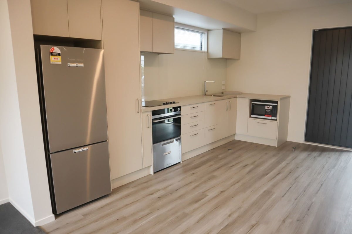 6/167 Cranford Street, St Albans, Christchurch - Carousel 2