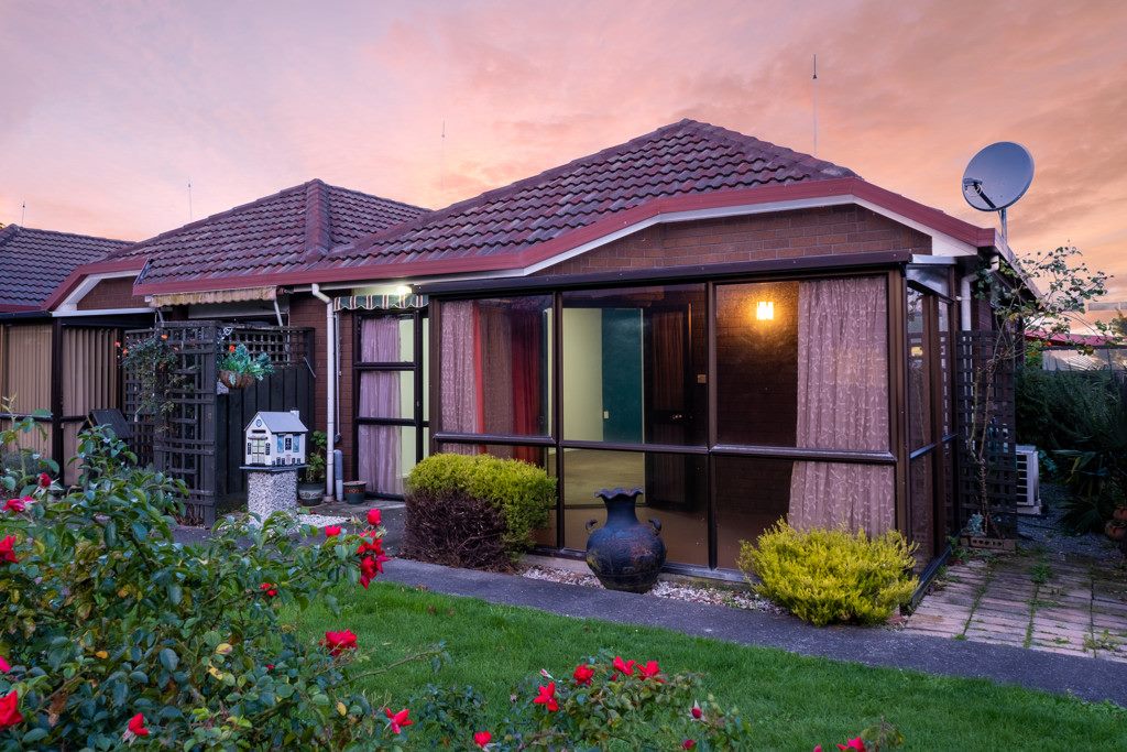 9/218 Lincoln Road, Addington, Christchurch - Carousel 1