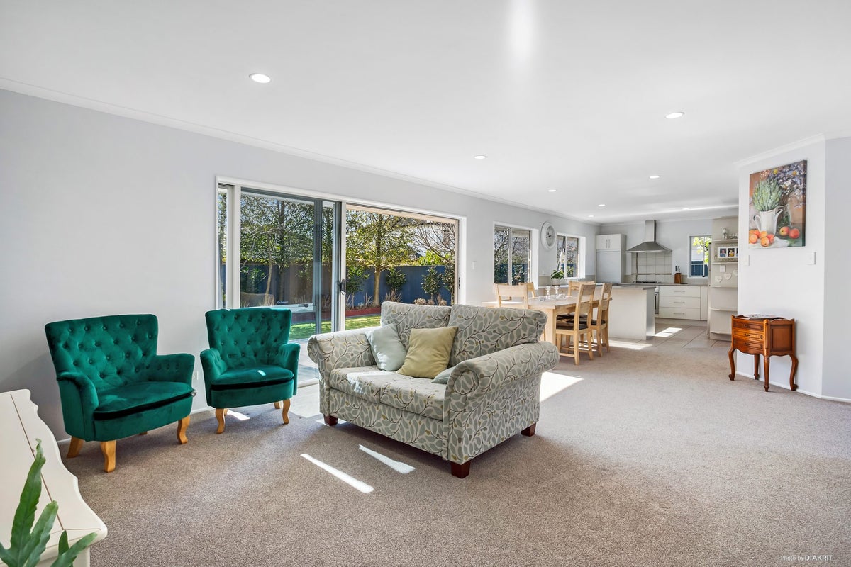 14 Mercury Court, Rototuna North, Hamilton - Carousel 2